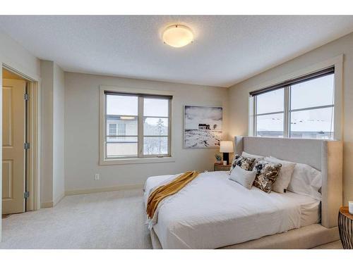 10 Aspen Hills Terrace Sw, Calgary, AB - Indoor Photo Showing Bedroom