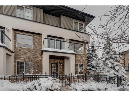 10 Aspen Hills Terrace Sw, Calgary, AB - Outdoor With Balcony