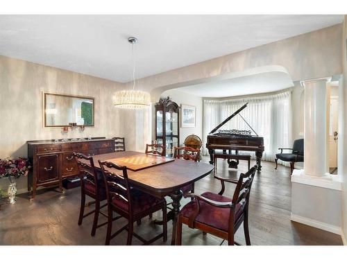 198 Royal Birkdale Crescent Nw, Calgary, AB - Indoor Photo Showing Dining Room