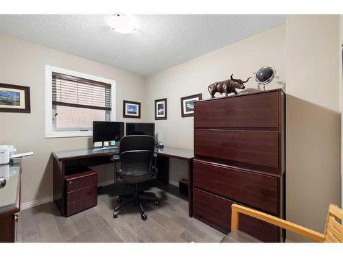 198 Royal Birkdale Crescent Nw, Calgary, AB - Indoor Photo Showing Office