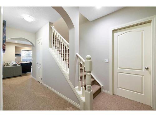 198 Royal Birkdale Crescent Nw, Calgary, AB - Indoor Photo Showing Other Room