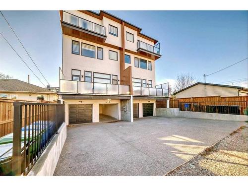 1-942 38 Street Sw, Calgary, AB - Outdoor With Deck Patio Veranda With Exterior