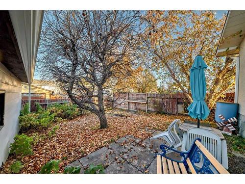 64 Dovercroft Place Se, Calgary, AB - Outdoor