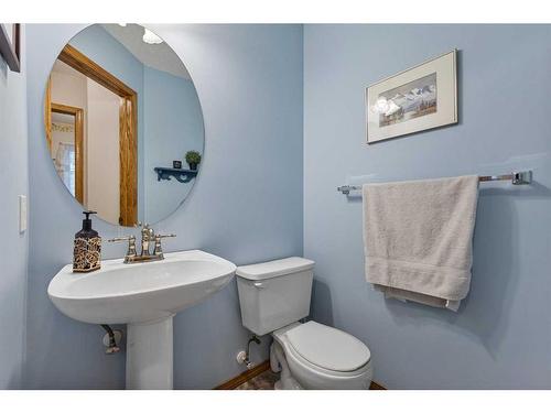 266 Rocky Ridge Bay Nw, Calgary, AB - Indoor Photo Showing Bathroom