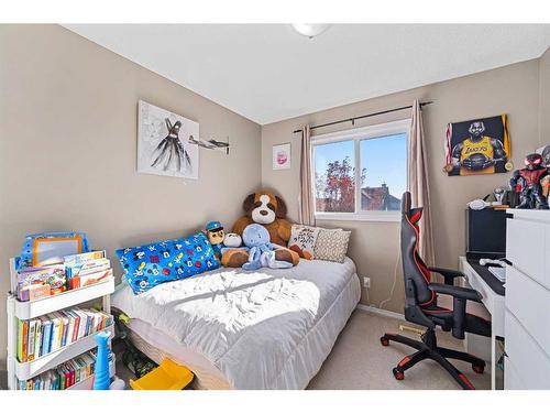 245 Evermeadow Avenue Sw, Calgary, AB - Indoor Photo Showing Bedroom