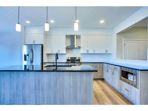 273 Lucas Place, Calgary, AB - Indoor Photo Showing Kitchen With Upgraded Kitchen