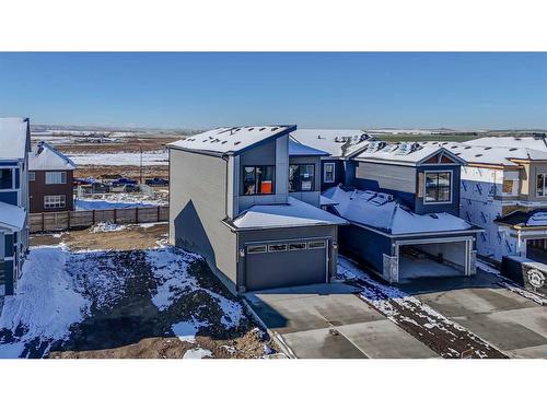 273 Lucas Place, Calgary, AB - Outdoor