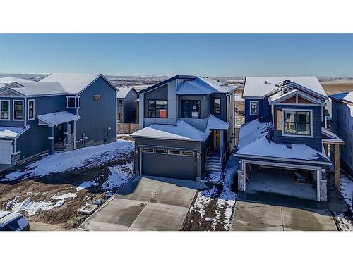 273 Lucas Place, Calgary, AB - Outdoor With Facade