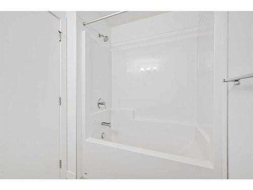 661 Savanna Boulevard Ne, Calgary, AB - Indoor Photo Showing Bathroom