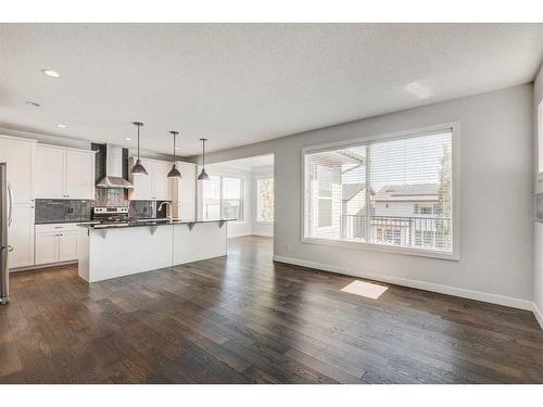 118 Panora Court Nw, Calgary, AB - Indoor Photo Showing Kitchen With Upgraded Kitchen