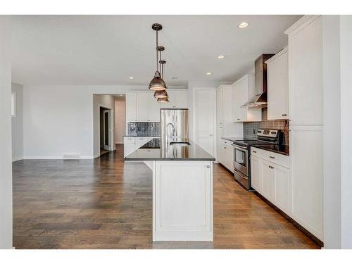 118 Panora Court Nw, Calgary, AB - Indoor Photo Showing Kitchen With Upgraded Kitchen