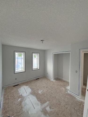 3680 Bayside Boulevard Sw, Airdrie, AB - Indoor Photo Showing Other Room