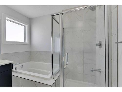 24 Cornerbrook Road Ne, Calgary, AB - Indoor Photo Showing Bathroom