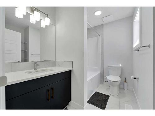 24 Cornerbrook Road Ne, Calgary, AB - Indoor Photo Showing Bathroom