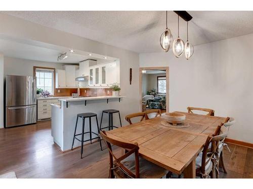 1514 22 Avenue Nw, Calgary, AB - Indoor Photo Showing Dining Room