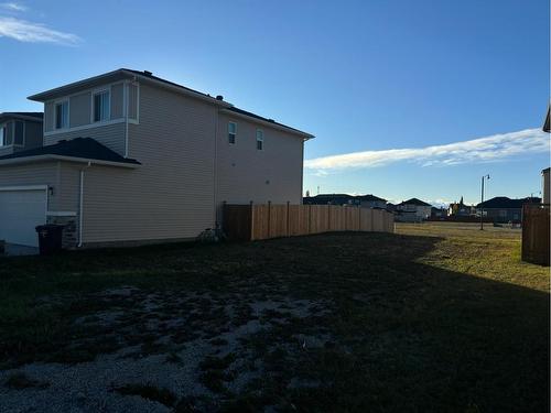 856 Hampshire Crescent Ne, High River, AB 