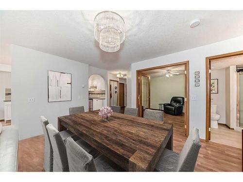 111-7239 Sierra Morena Boulevard Sw, Calgary, AB - Indoor Photo Showing Dining Room