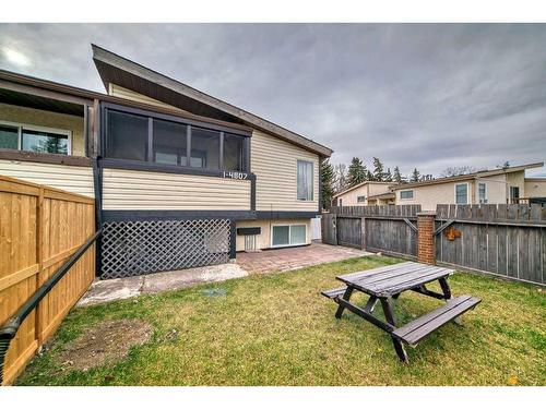 1-4807 26 Avenue Ne, Calgary, AB - Outdoor With Exterior