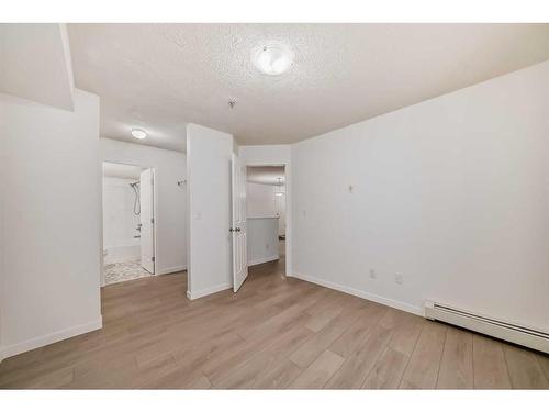 1108-16969 24 Street Sw, Calgary, AB - Indoor Photo Showing Other Room