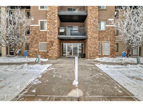 1108-16969 24 Street Sw, Calgary, AB - Outdoor