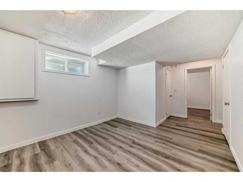 24 Saddlecrest Place Ne, Calgary, AB - Indoor Photo Showing Other Room