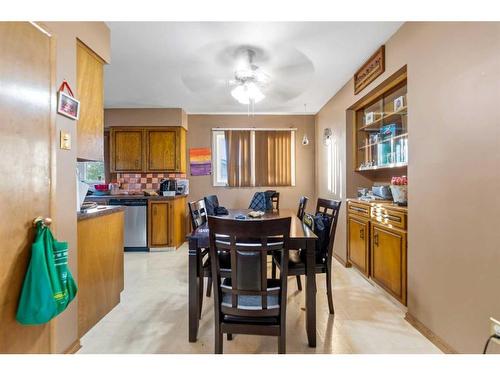 2211 43 Street Se, Calgary, AB - Indoor Photo Showing Dining Room