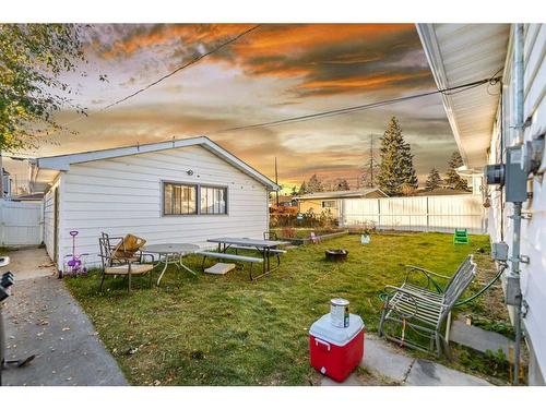 2211 43 Street Se, Calgary, AB - Outdoor