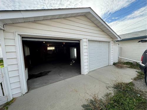 2211 43 Street Se, Calgary, AB - Outdoor With Exterior