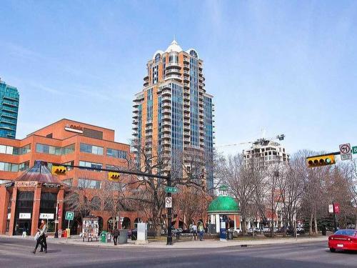 10-1715 13 Street Sw, Calgary, AB - Outdoor With Facade