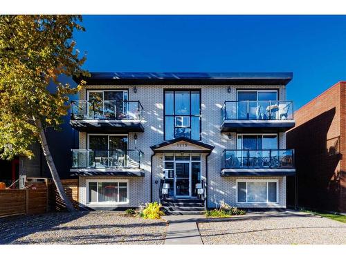 10-1715 13 Street Sw, Calgary, AB - Outdoor With Balcony With Facade