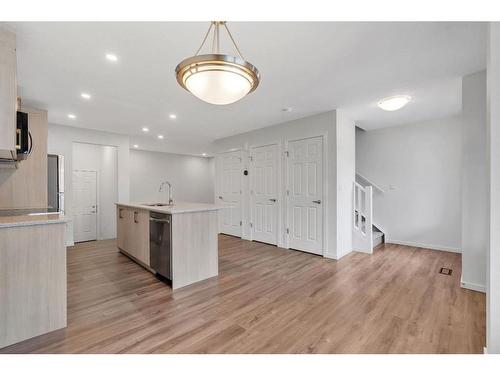 1013 Southwinds Green Sw, Airdrie, AB - Indoor Photo Showing Kitchen