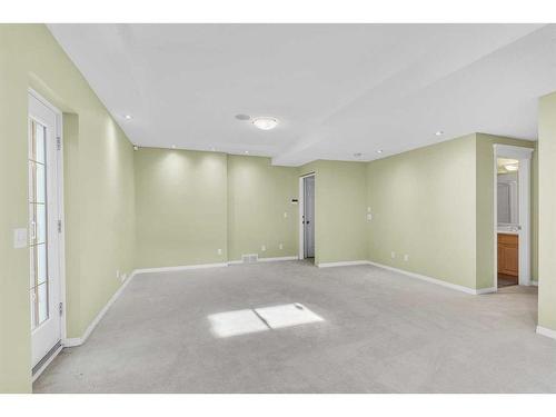 2 Canso Court Sw, Calgary, AB - Indoor