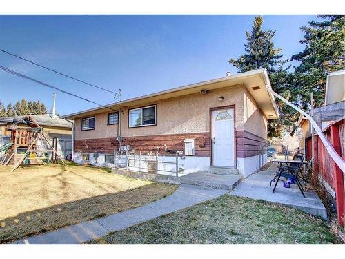 2219 38 Street Se, Calgary, AB - Outdoor