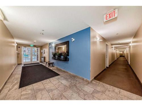 3206-279 Copperpond Common Se, Calgary, AB - Indoor Photo Showing Other Room