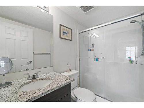 1311-99 Copperstone Park Se, Calgary, AB - Indoor Photo Showing Bathroom