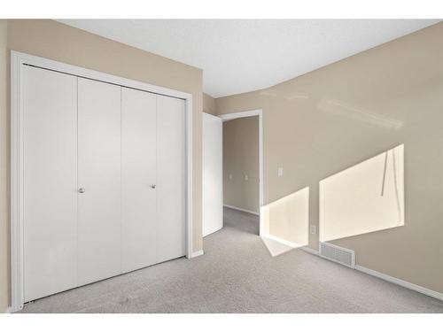 124 Promenade Way Se, Calgary, AB - Indoor Photo Showing Other Room