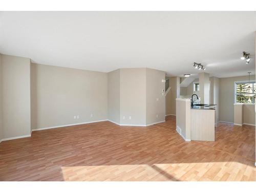 124 Promenade Way Se, Calgary, AB - Indoor