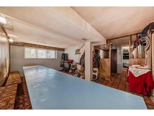 255 Rundleridge Drive Ne, Calgary, AB - Indoor