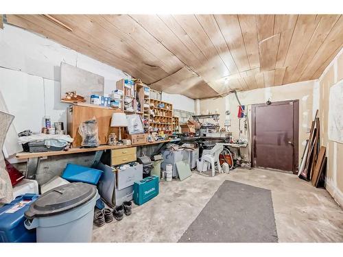 255 Rundleridge Drive Ne, Calgary, AB - Indoor