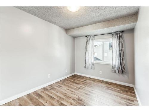 57-4769 Hubalta Road Se, Calgary, AB - Indoor Photo Showing Other Room