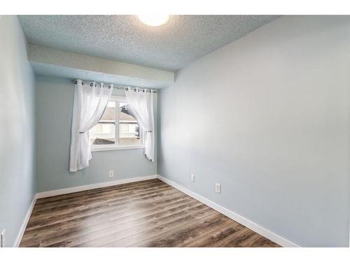 57-4769 Hubalta Road Se, Calgary, AB - Indoor Photo Showing Other Room