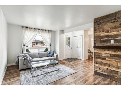 57-4769 Hubalta Road Se, Calgary, AB - Indoor Photo Showing Living Room