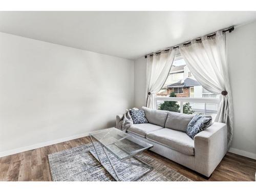 57-4769 Hubalta Road Se, Calgary, AB - Indoor Photo Showing Living Room