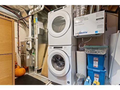 614 Redstone Crescent Ne, Calgary, AB - Indoor Photo Showing Laundry Room