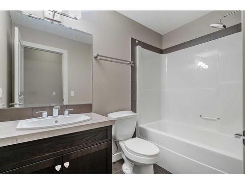 34 Cranarch Circle Se, Calgary, AB - Indoor Photo Showing Bathroom