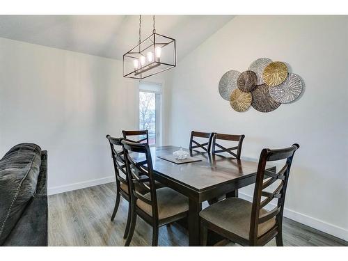 120 Willowbrook Close Nw, Airdrie, AB - Indoor Photo Showing Dining Room