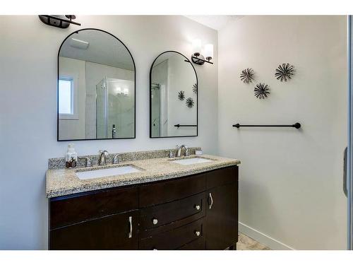 120 Willowbrook Close Nw, Airdrie, AB - Indoor Photo Showing Bathroom