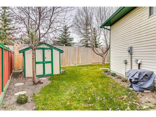 120 Willowbrook Close Nw, Airdrie, AB - Outdoor