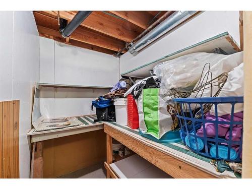 426 Cannington Close Sw, Calgary, AB - Indoor