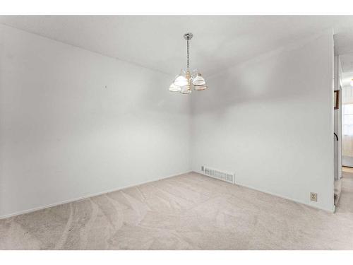 426 Cannington Close Sw, Calgary, AB - Indoor Photo Showing Other Room